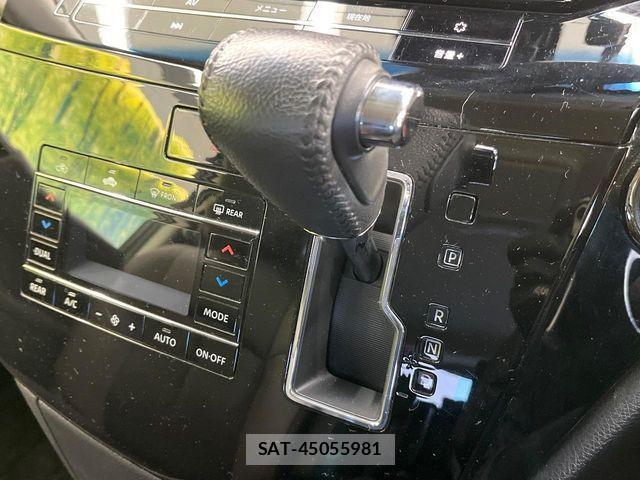 Nissan ELGRAND 2020-10 1717183-19