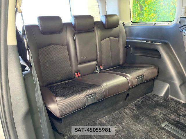 Nissan ELGRAND 2020-10 1717183-7