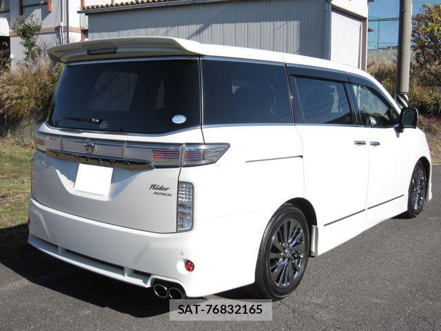 Nissan ELGRAND 2014-07 1824250-1