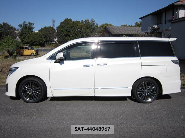 Nissan ELGRAND 2018-05 1824243-7