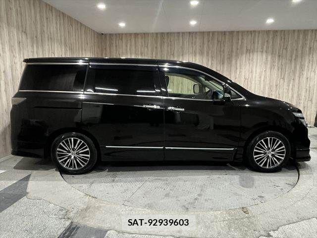 Nissan ELGRAND 2015-07 2486016-18
