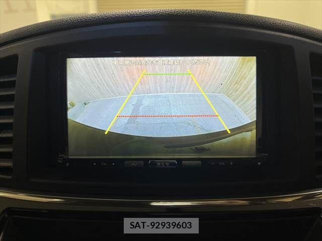 Nissan ELGRAND 2015-07 2486016-6