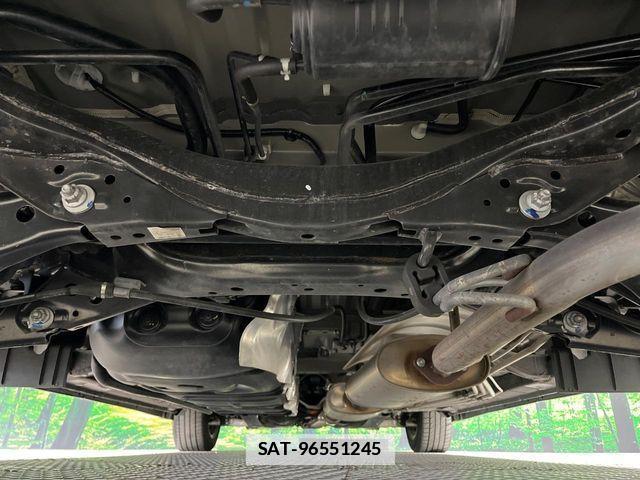 Nissan ELGRAND 2019-09 2664100-19