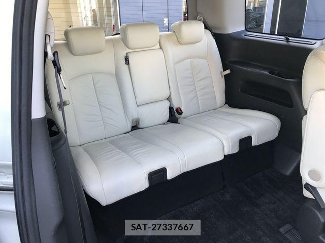 Nissan ELGRAND 2017-07 3714124-10
