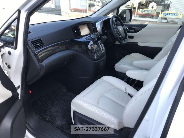 Nissan ELGRAND 2017-07 3714124-7