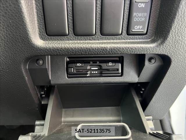 Nissan ELGRAND 2024-03 3768118-15