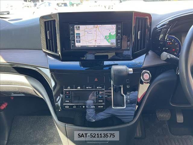 Nissan ELGRAND 2024-03 3768118-16