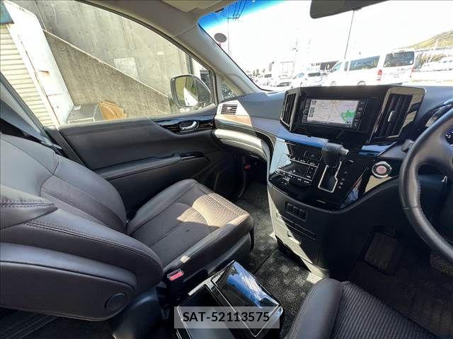 Nissan ELGRAND 2024-03 3768118-19