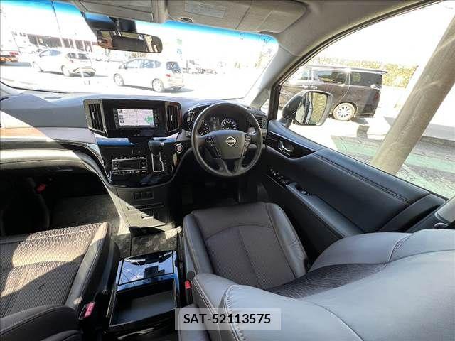 Nissan ELGRAND 2024-03 3768118-24