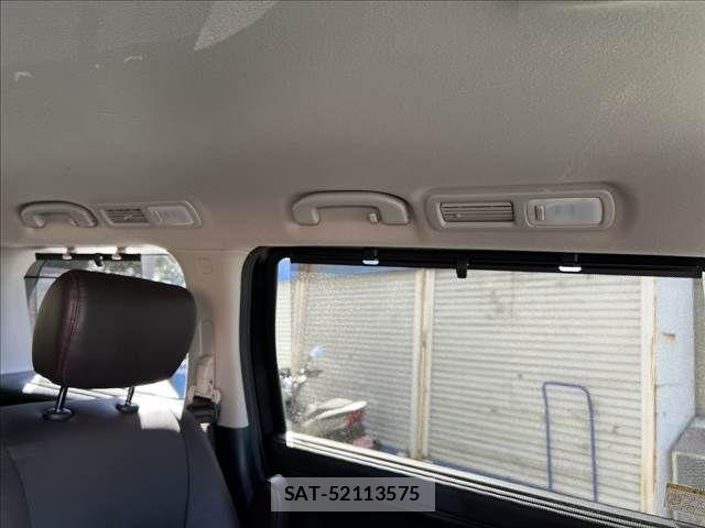 Nissan ELGRAND 2024-03 3768118-29