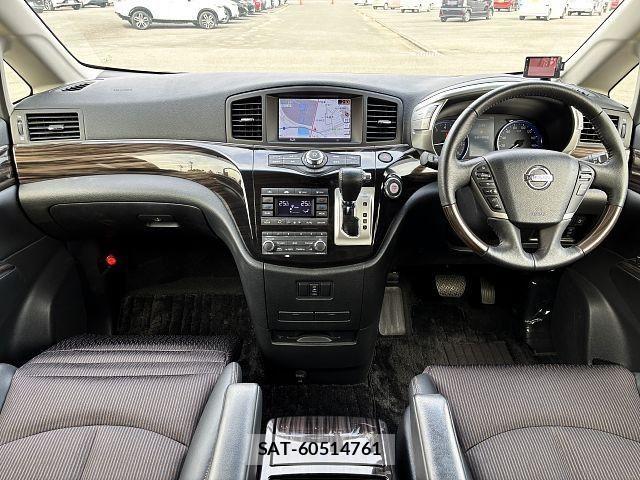Nissan ELGRAND 2016-11 3768140-1