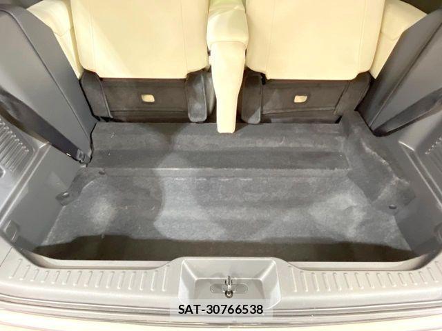Nissan ELGRAND 2015-11 3832483-9