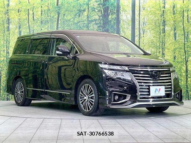 Nissan ELGRAND 2015-11 3832483-15