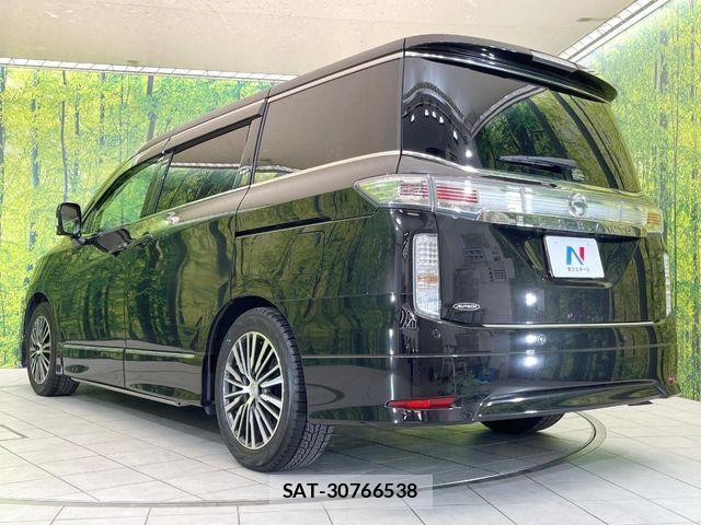 Nissan ELGRAND 2015-11 3832483-16