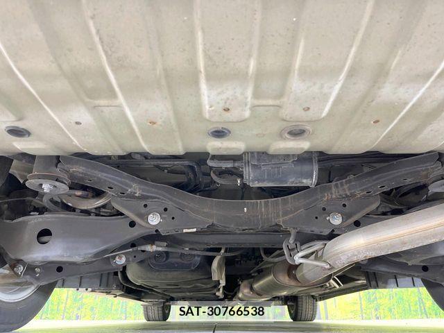 Nissan ELGRAND 2015-11 3832483-18