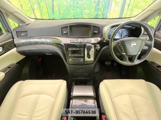 Nissan ELGRAND 2015-11 3832483-1