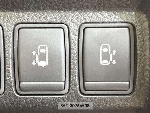 Nissan ELGRAND 2015-11 3832483-6
