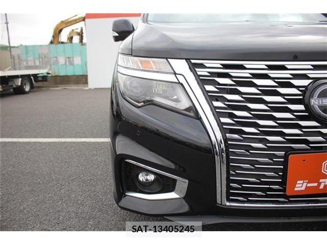 Nissan ELGRAND 2023-08 3905257-12