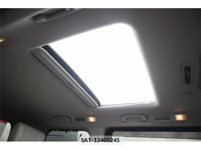 Nissan ELGRAND 2023-08 3905257-3