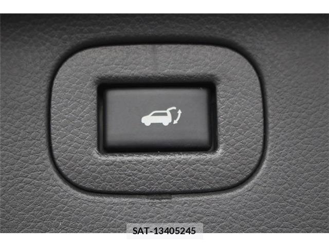 Nissan ELGRAND 2023-08 3905257-5