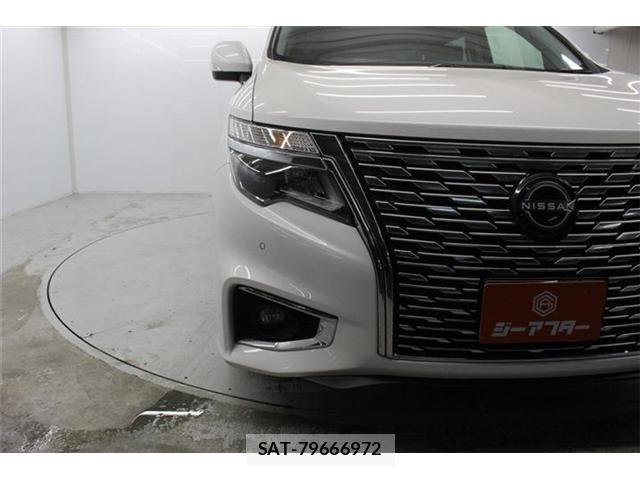 Nissan ELGRAND 2024-03 3905278-14