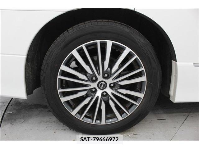 Nissan ELGRAND 2024-03 3905278-29