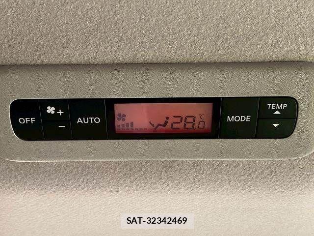 Nissan ELGRAND 2019-03 3905280-8