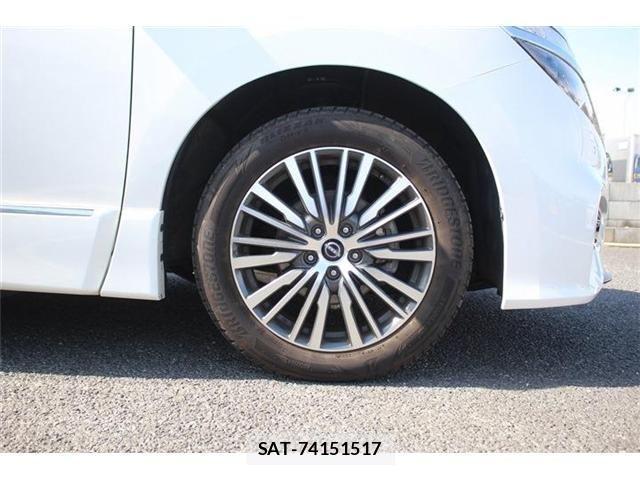Nissan ELGRAND 2024-03 4041608-9