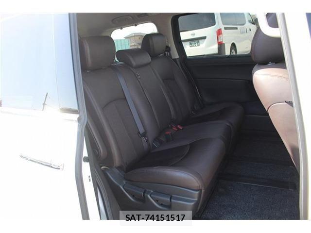 Nissan ELGRAND 2024-03 4041608-17