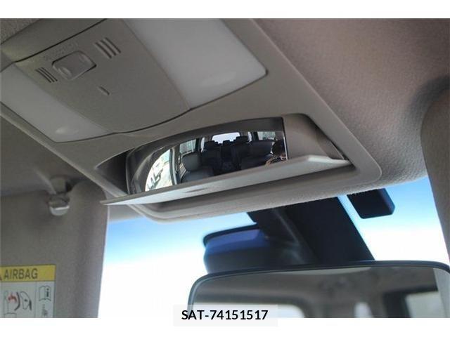 Nissan ELGRAND 2024-03 4041608-24