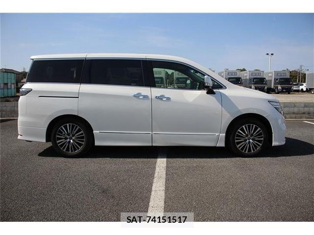 Nissan ELGRAND 2024-03 4041608-8