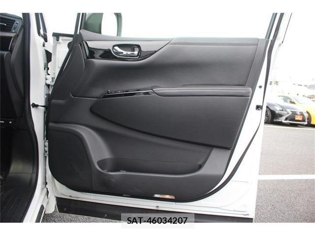 Nissan ELGRAND 2024-03 4041592-12