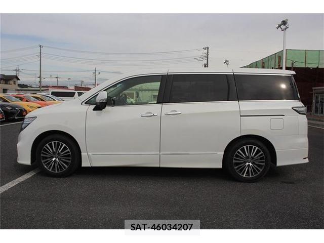 Nissan ELGRAND 2024-03 4041592-2
