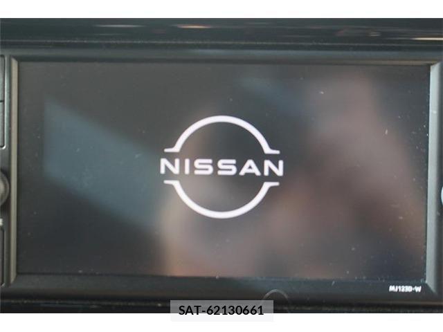 Nissan ELGRAND 2024-03 4041595-1