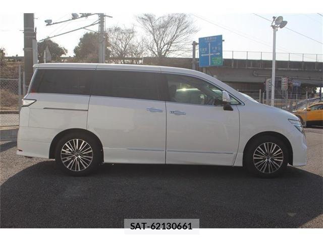 Nissan ELGRAND 2024-03 4041595-7