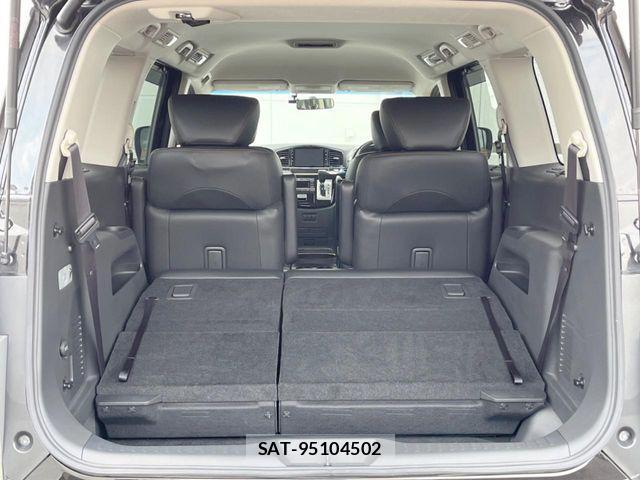 Nissan ELGRAND 2017-06 4109376-10