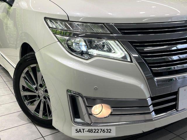 Nissan ELGRAND 2016-06 4139160-12