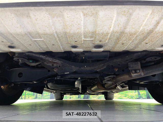 Nissan ELGRAND 2016-06 4139160-19