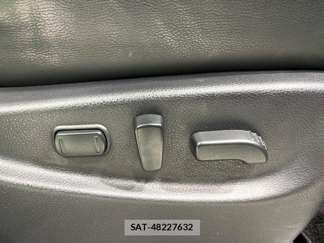 Nissan ELGRAND 2016-06 4139160-5