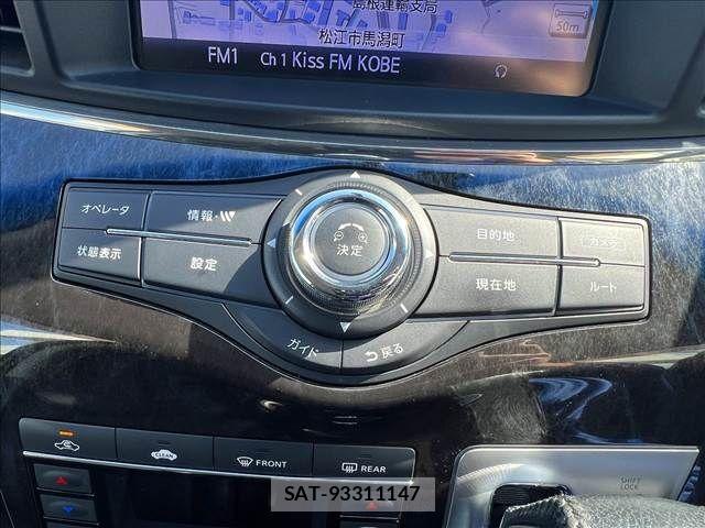 Nissan ELGRAND 2012-03 4240701-16
