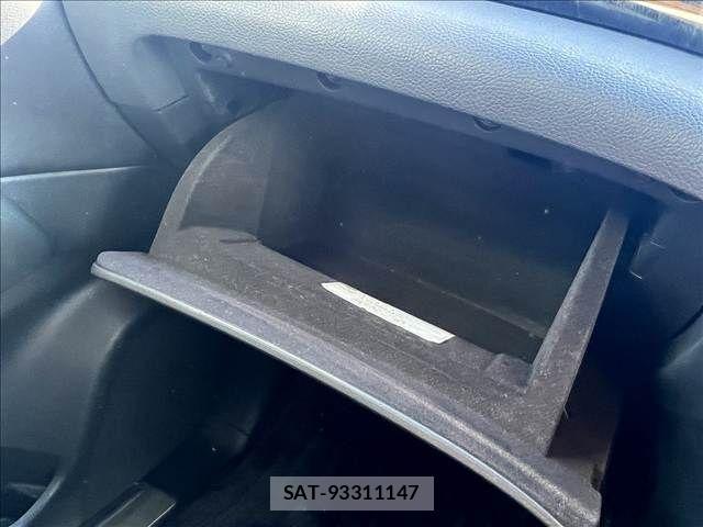 Nissan ELGRAND 2012-03 4240701-24