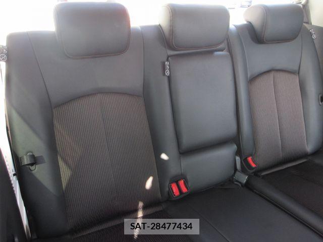Nissan ELGRAND 2016-03 4323446-12