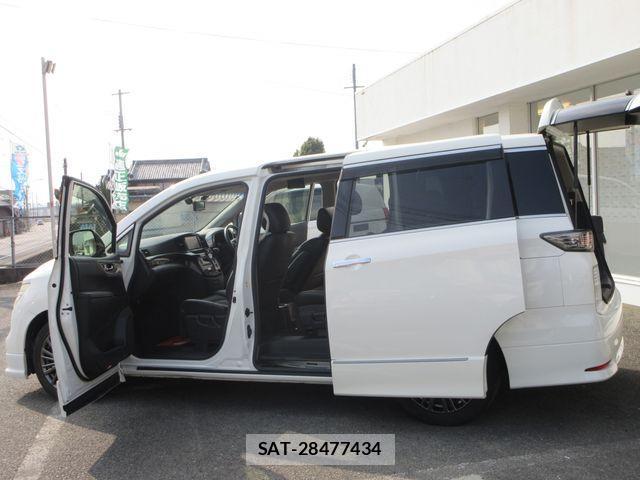 Nissan ELGRAND 2016-03 4323446-5