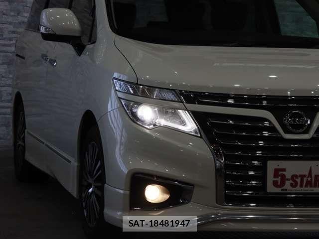 Nissan ELGRAND 2016-11 4370629-14