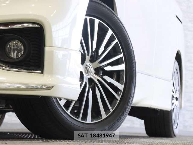 Nissan ELGRAND 2016-11 4370629-17