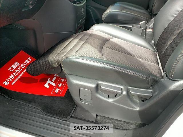 Nissan ELGRAND 2014-09 4420521-28