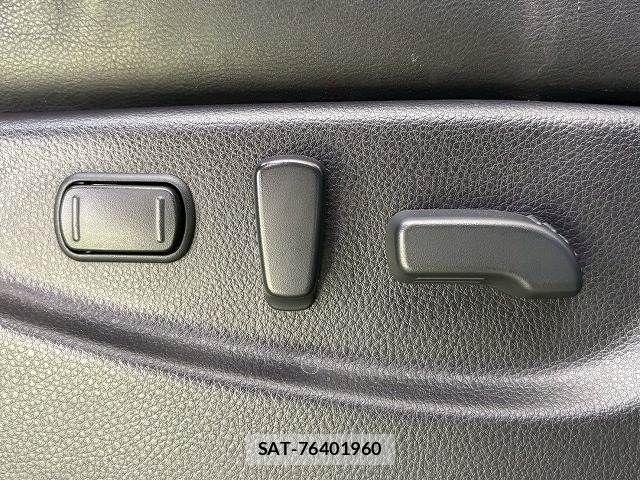 Nissan ELGRAND 2015-06 4420519-10