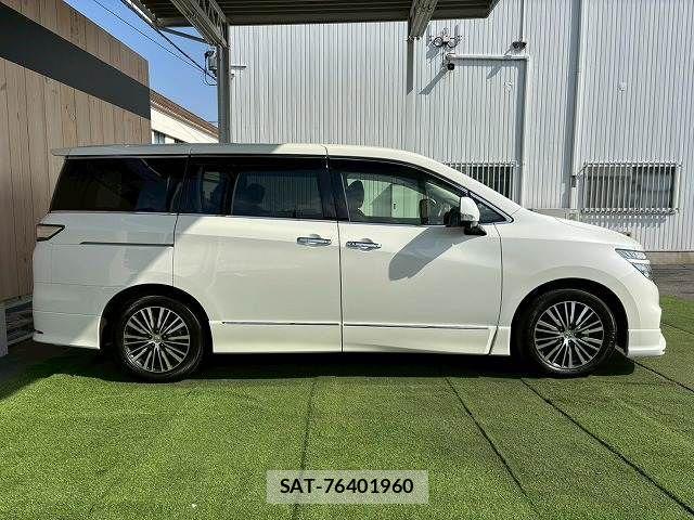 Nissan ELGRAND 2015-06 4420519-15