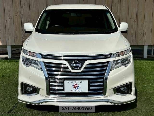 Nissan ELGRAND 2015-06 4420519-3