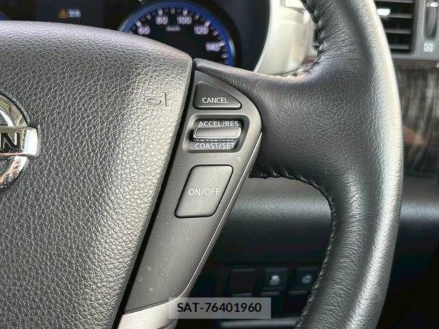 Nissan ELGRAND 2015-06 4420519-7